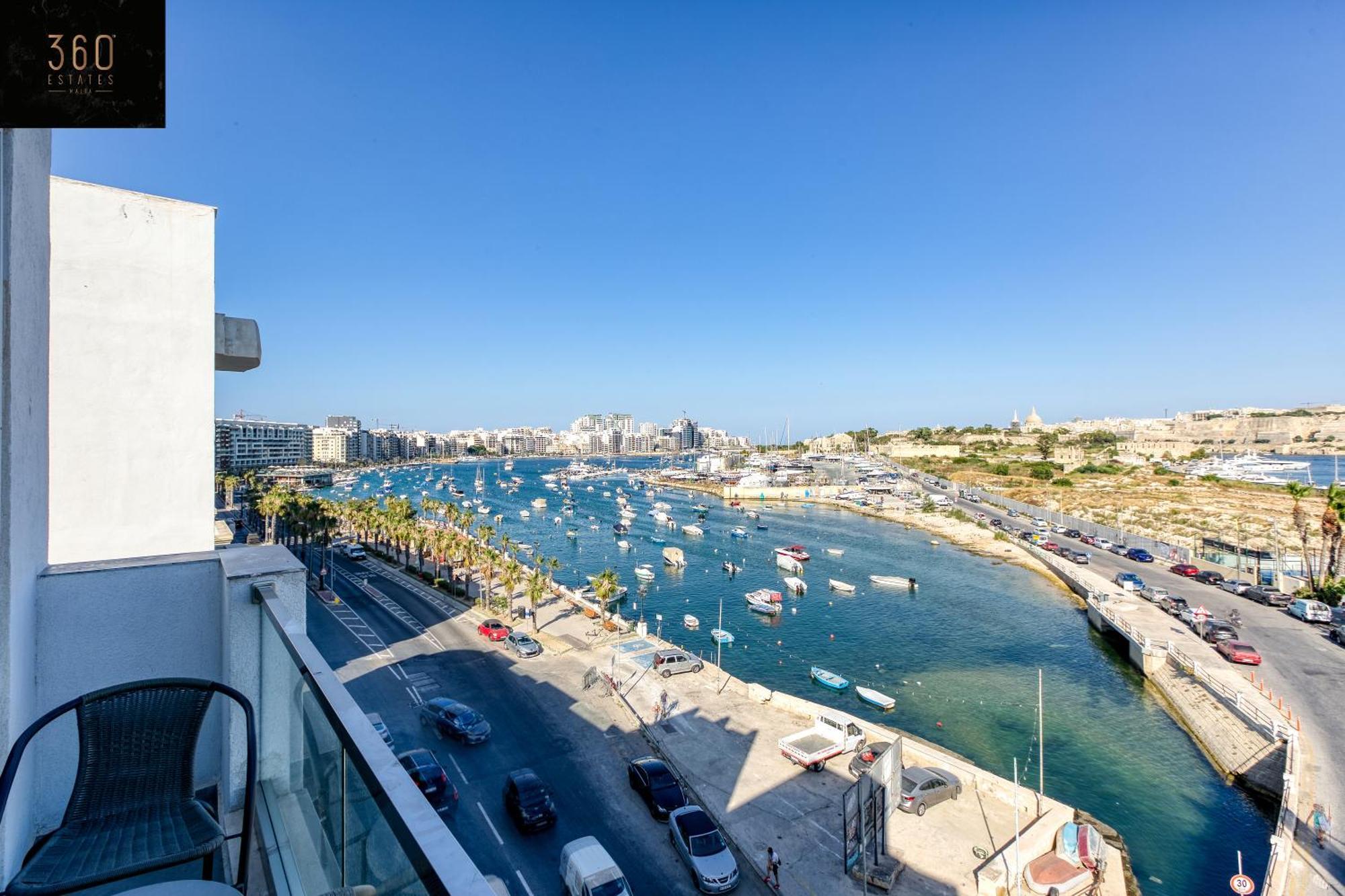 Gzira's Seashore Stayaway Close To Manuel Island