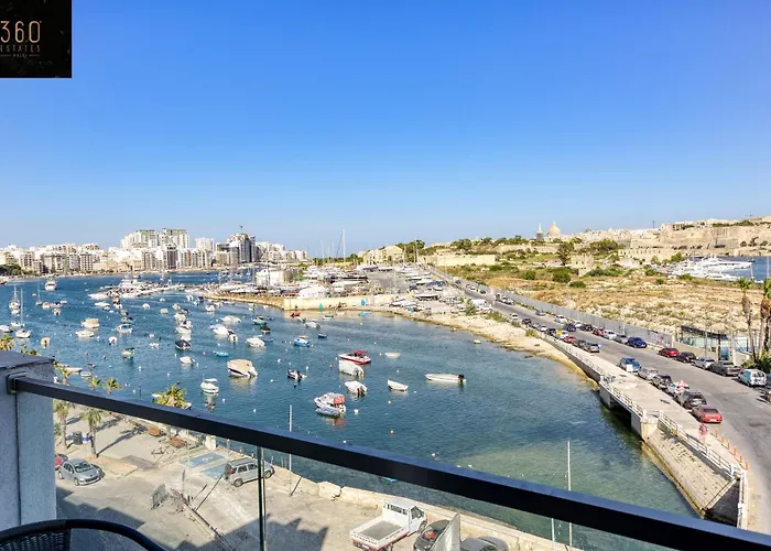 Gzira\'S Seashore Stayaway Close To Manuel Island